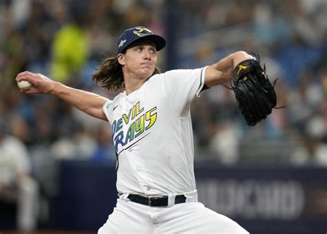 Shohei Ohtani’s video pitch helps lure pitcher Tyler Glasnow to his ‘dream team’ the Dodgers